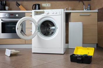 Como desbloquear a máquina de lavar roupa com segurança