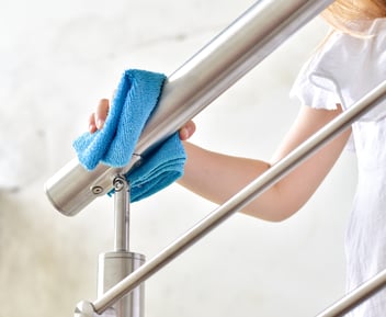 Como limpar inox: dicas para dar brilho e remoção de manchas