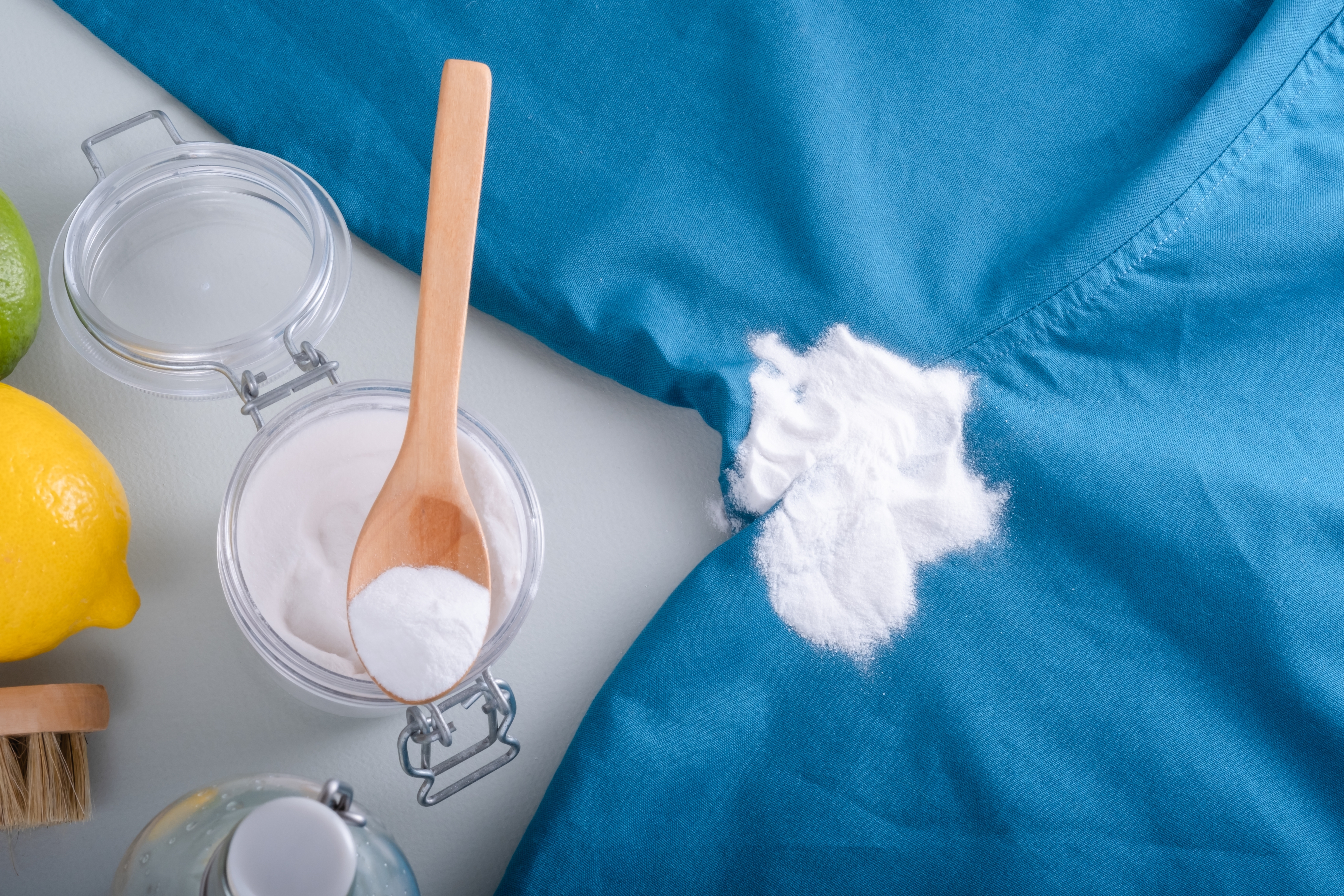 Como tirar cheiro de suor da roupa de forma eficaz