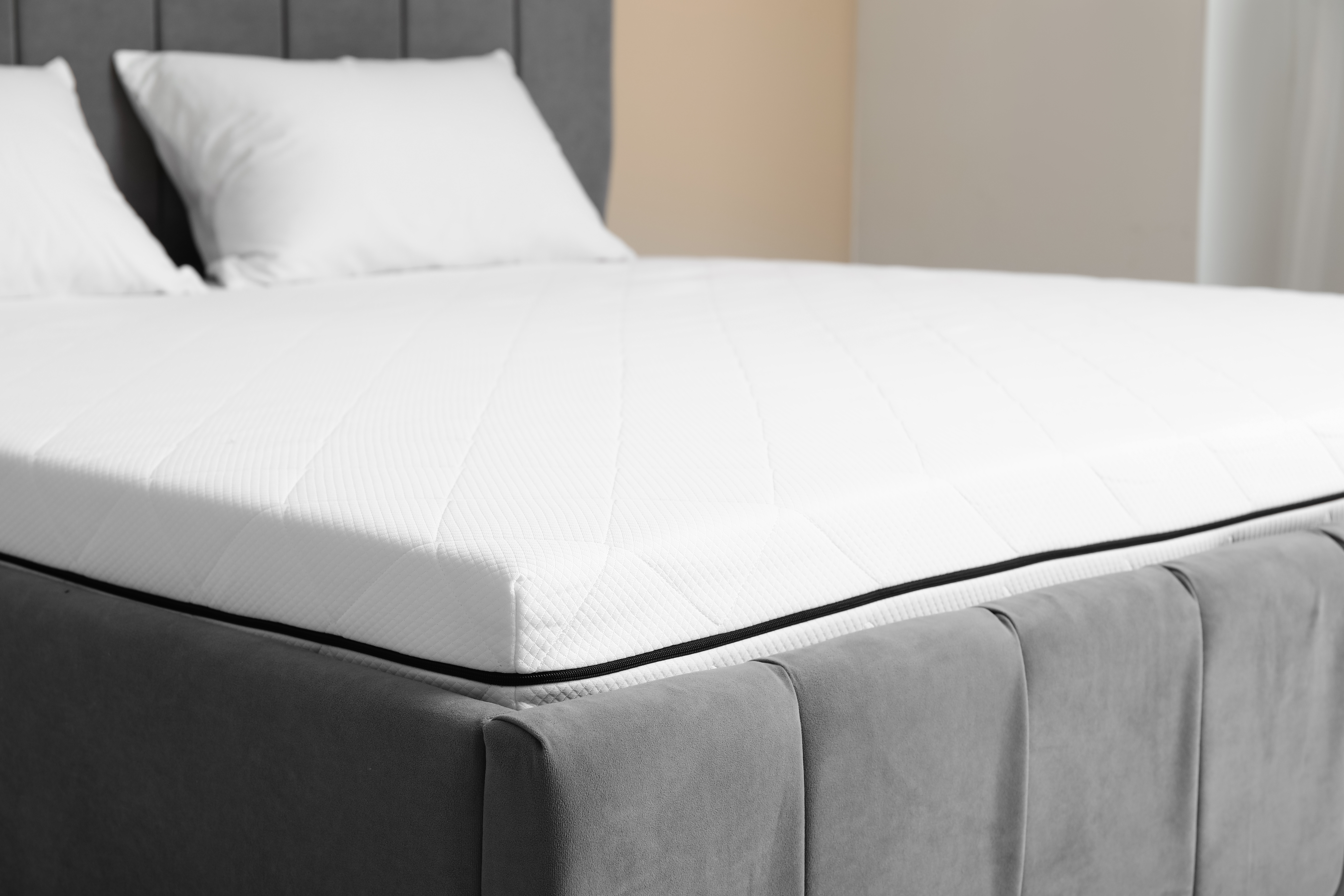Limpeza profissional de cama box com o FIXO